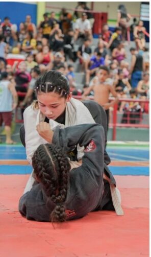 Lutas Casadas 2025 reúne 340 atletas e promove inclusão no bairro Coroado